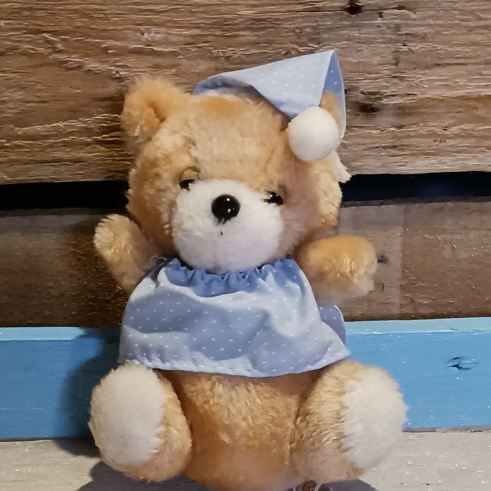 1979 Russ Berrie pet snoozy in pajamas.